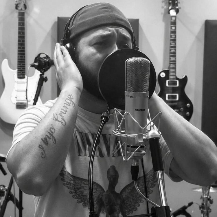Gravação da música Não vá voltar , da IndNine.