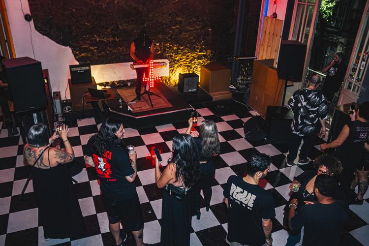 Live Performances, da GOATSYNTH .