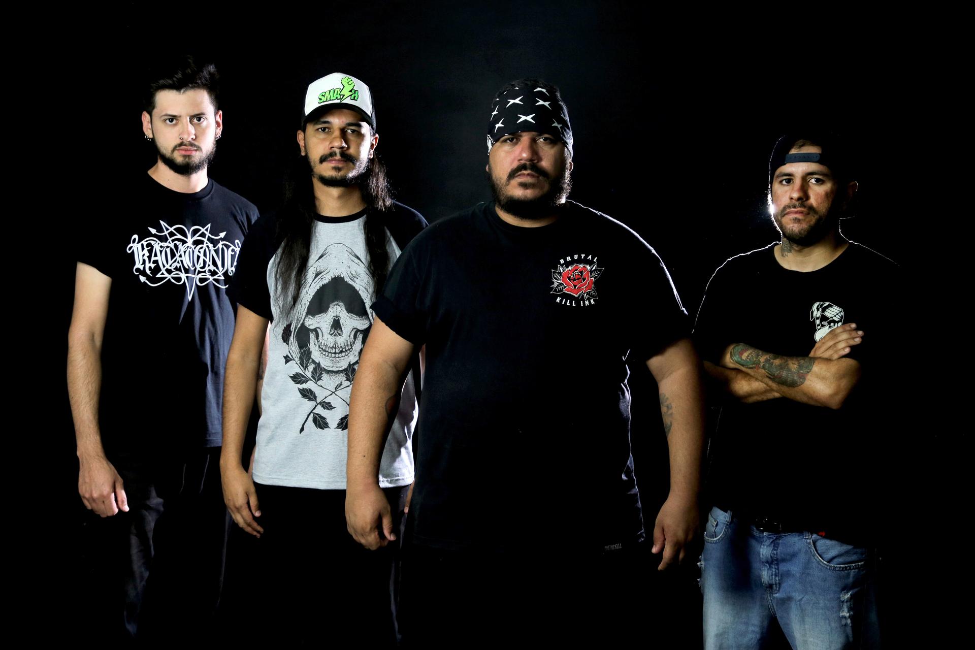 Banda CxDxFx alia peso e revolta em seu som