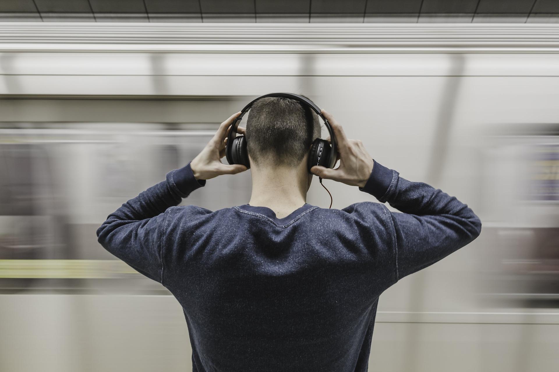 Plataformas de Streaming têm aumento no número de downloads