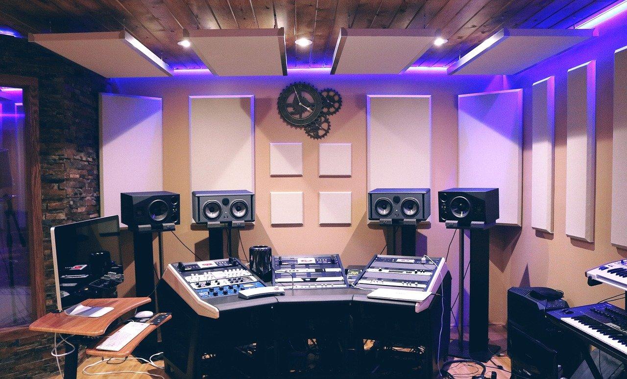 Saiba mais sobre como funciona a produção musical